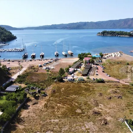 Uslu Hause Tatıl Evlerı * Turgutkoy